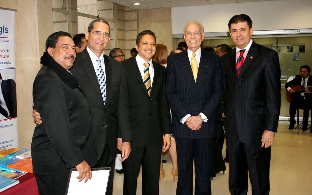 Representantes Dominicanos en el curso internacional en Derecho Constitucional con Énfasis en Procesal Constitucional